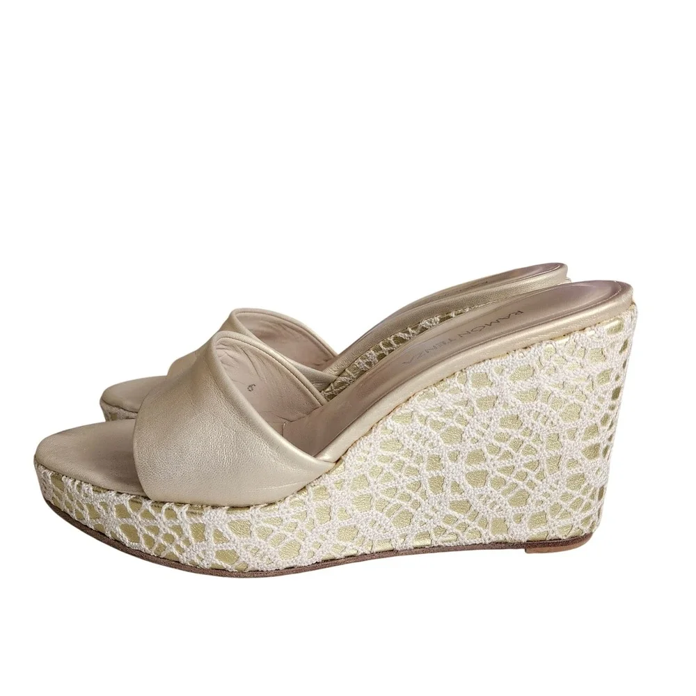 Ramon Tenza Wedge Sandals‎ Womens 6 Gold Metallic Lace Platform Slide Spain Euro